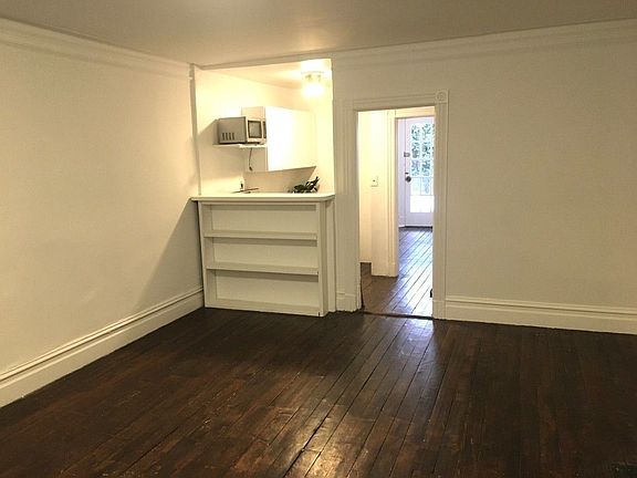 3rd image of 4472 23rd St