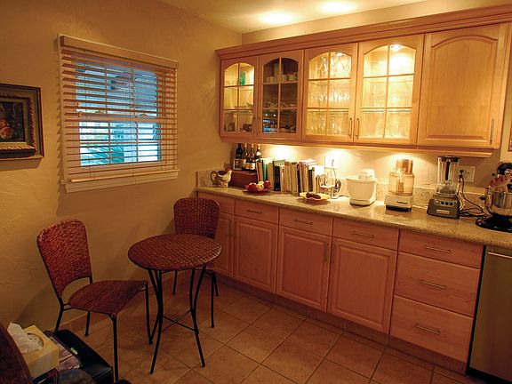 4th image of 823 Palm Dr