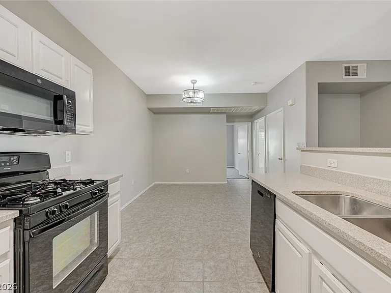 1401 N Michael Way #123 — Photo 13