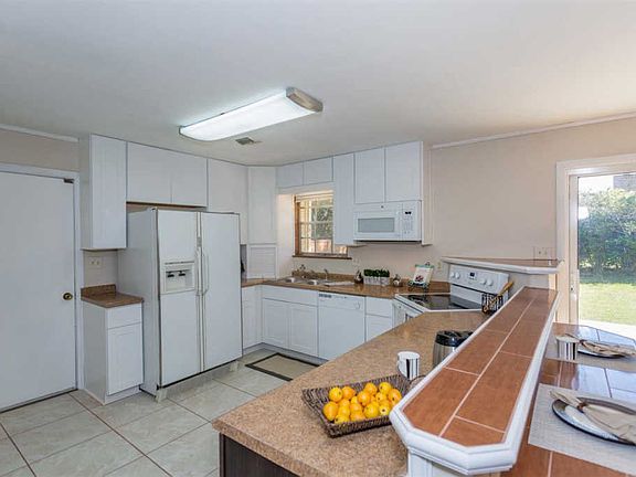 2nd image of 4115 Kingsberry Dr
