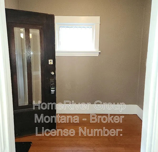 529 Brooks St — Photo 3