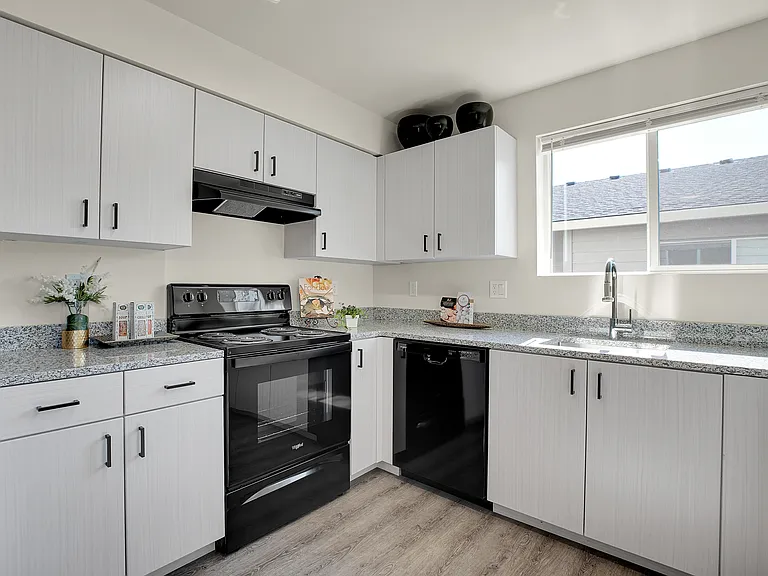 Cherry Springs Apartments — Photo 5