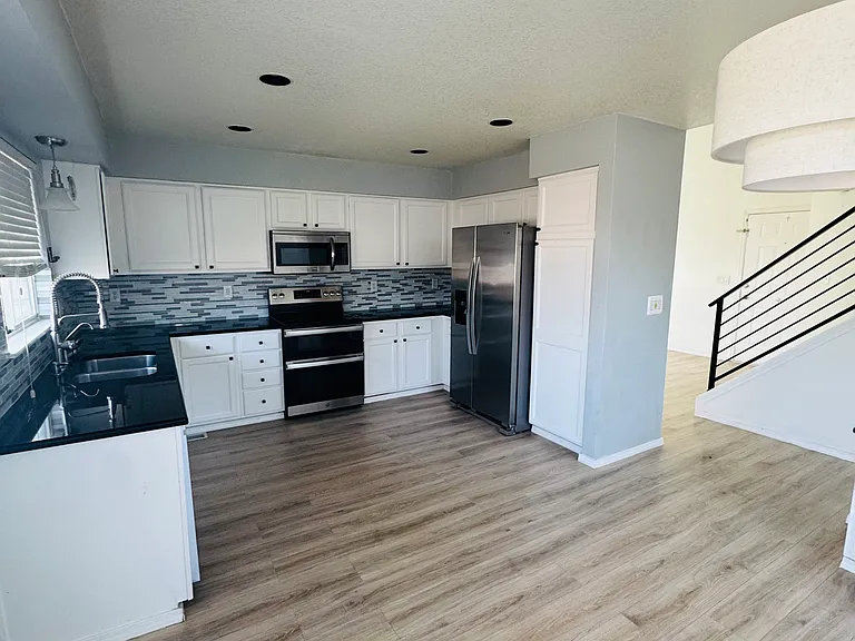8510 Golden Eye Dr — Photo 14