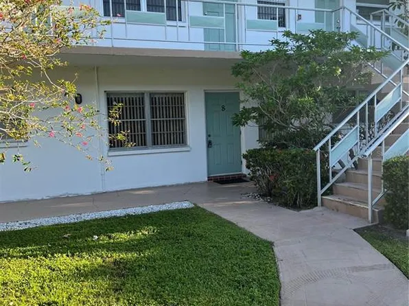 5955 18th St N APT 8, Saint Petersburg, FL 33714