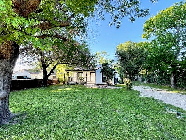 1st image of 2719 Timberline Dr