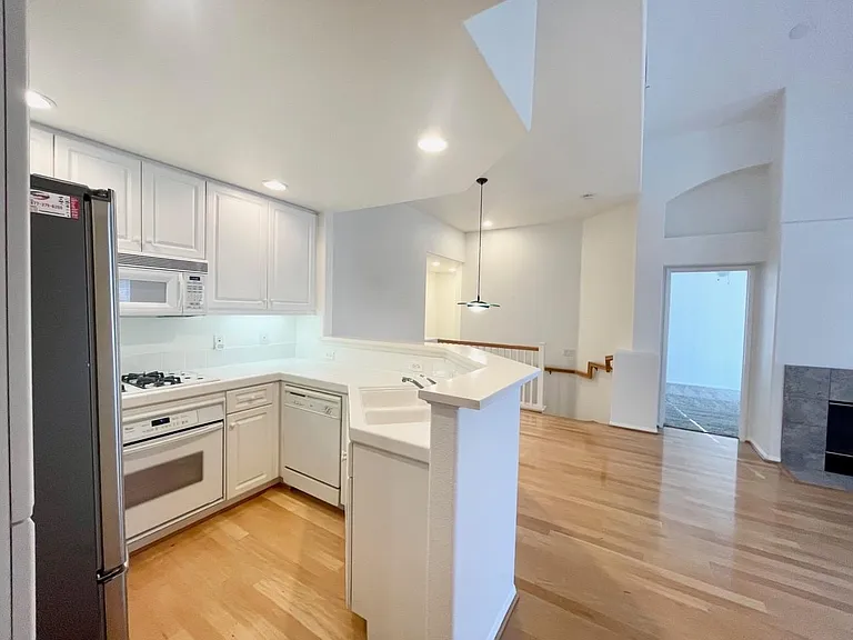 11890 Cypress Canyon Rd #1 — Photo 13