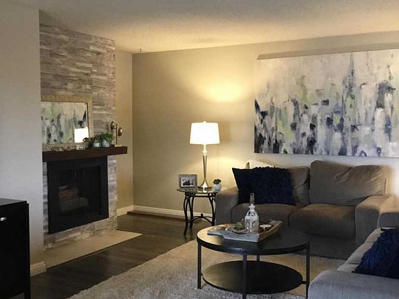 4th image of 42935 15th St W Unit 12