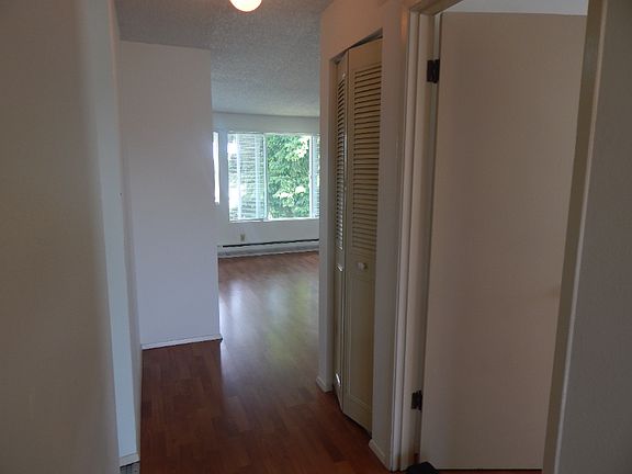 4th image of 21011 67th Ave W APT 8