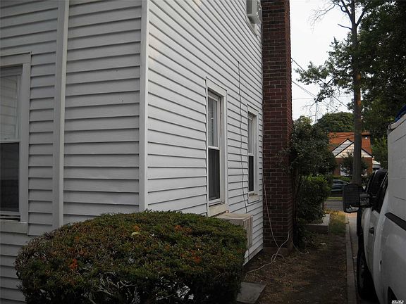 2nd image of 145 Windsor Pkwy