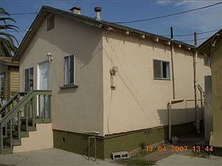 3rd image of 219 35th St