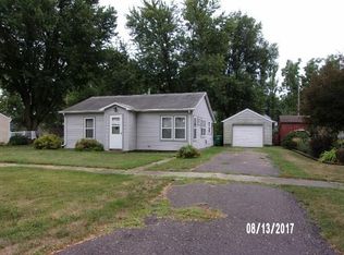 605 E 5th St, Prairie City, IA 50228