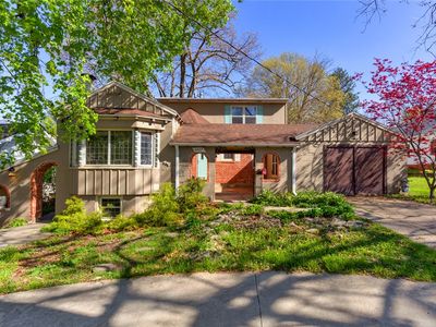 6427 Forest Ct, Windsor Heights, IA, 50324
