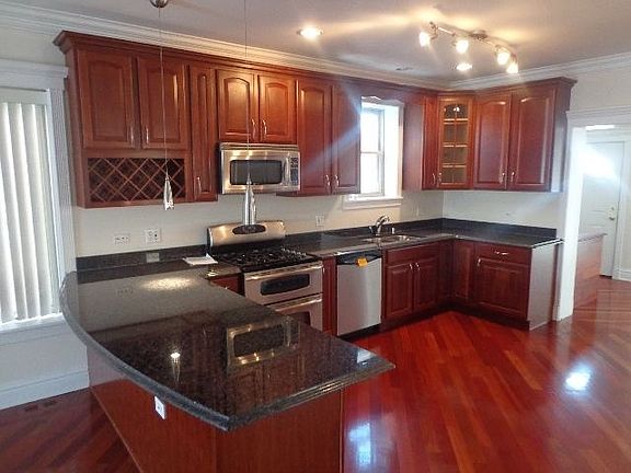 4th image of 4921 N Keeler Ave