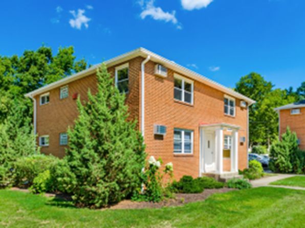 3376 Riverside Dr APT C