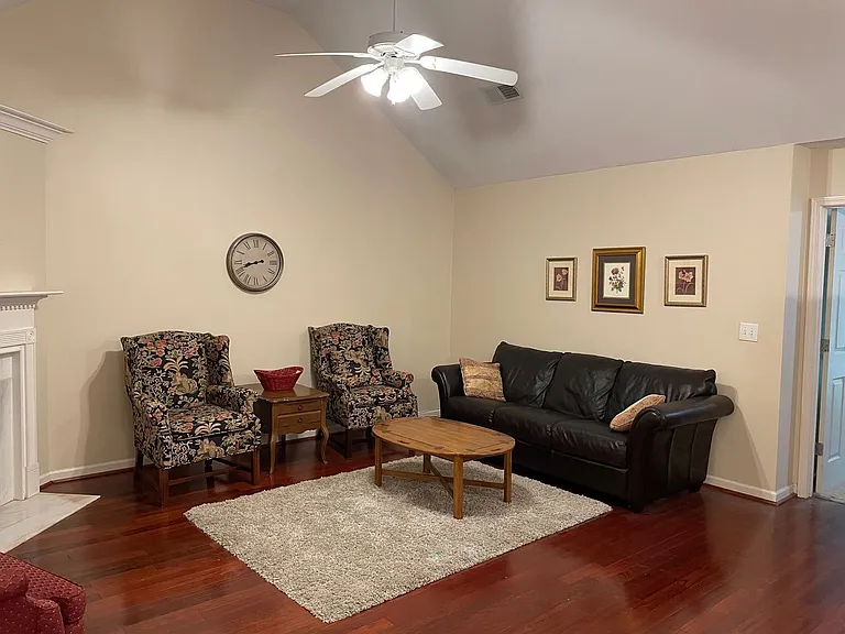 126 Hayesbury Ct — Photo 7