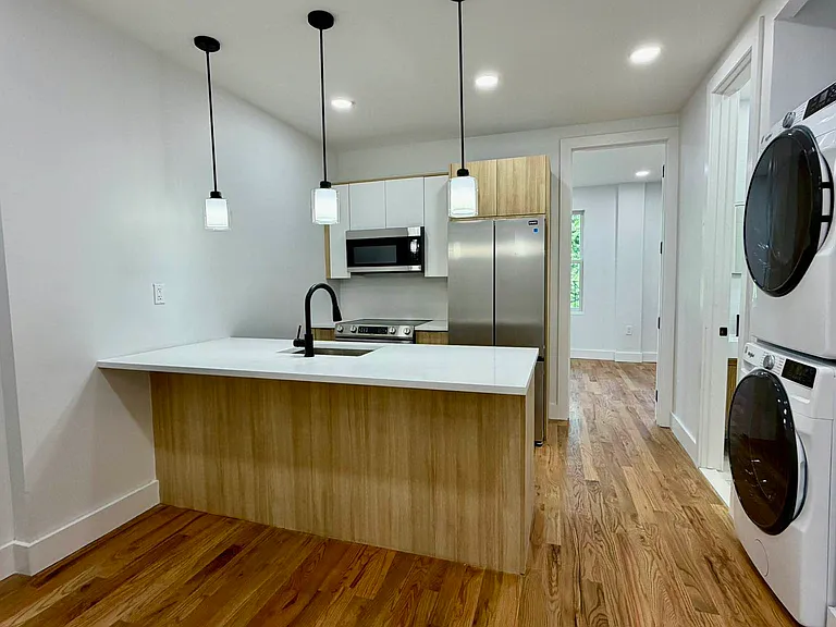 178 Utica Ave #2H — Photo 8
