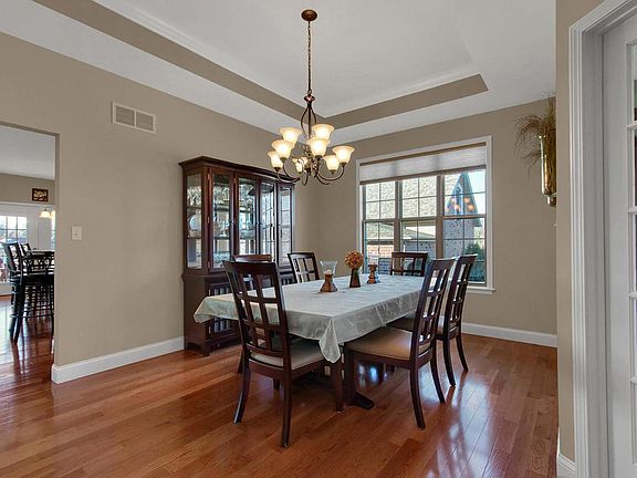 4th image of 123 Walden Dr