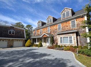 24 Box Tree Rd, East Quogue, NY 11942