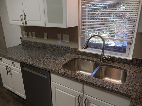 Kitchen Granite Counter Tops, New Cabinets