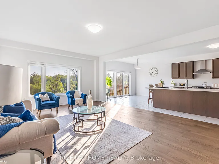 330 Gillespie Dr — Photo 16