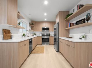 5301 Yarmouth Ave Unit 2, Encino, CA 91316