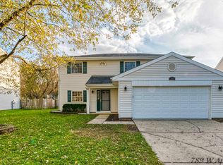789 W Appletree Ln, Bartlett, IL 60103