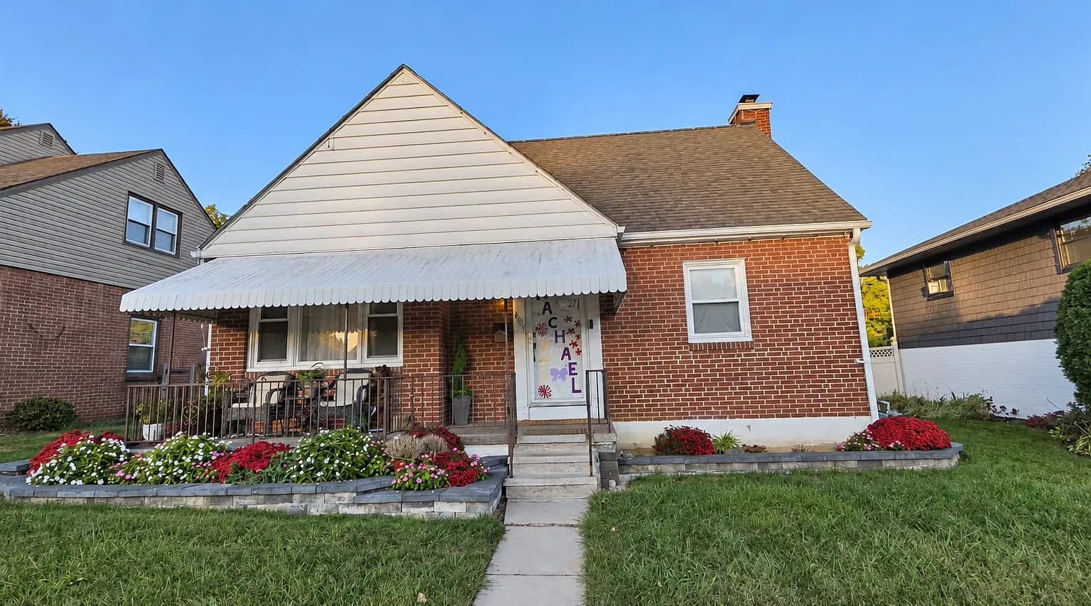 4 bed, 1470 sqft, $2,500 — Photo 1