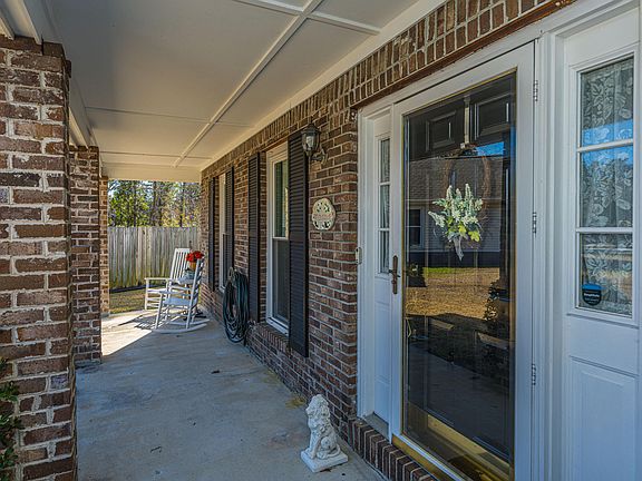 5th image of 1375 Emerald Forest Pkwy