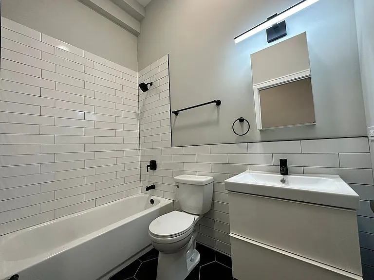 2700 S Kildare Ave #1S — Photo 4