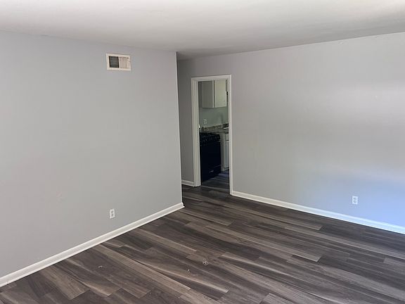 3rd image of 5604 Alpha St