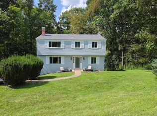 111 Greyfriar Dr, Pittsburgh, PA 15215