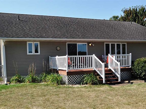 3rd image of 1719 W Gilbert Dr