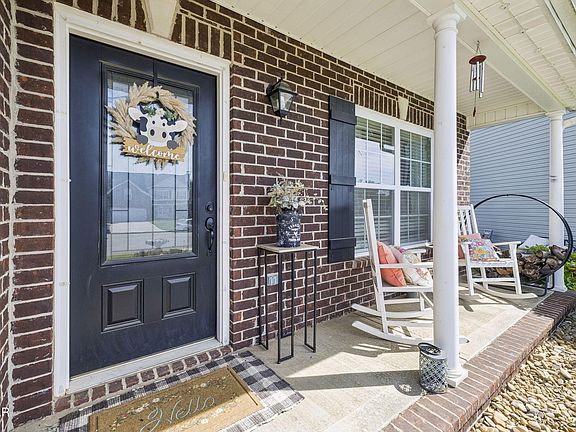 5th image of 3106 Starling Dr