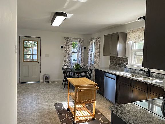3rd image of 3081 S Dupont Blvd