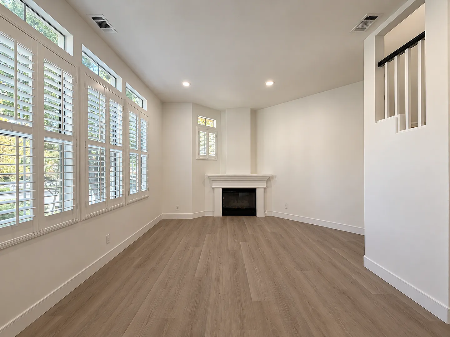 Remodeled 3-bedroom townhome in Fremont Gated community! — Photo 3