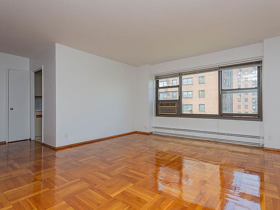4th image of 3334 Crescent St APT 8A