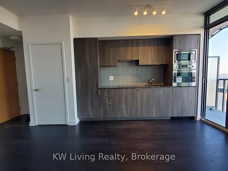 11 Wellesley St W #5913 — Photo 2
