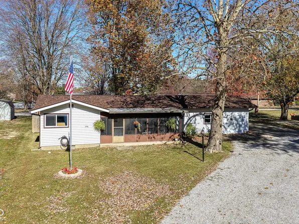 206 Winding Dr, Alexandria, IN 46001