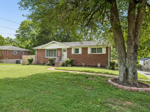 318 Jacksonian Dr, Hermitage, TN 37076