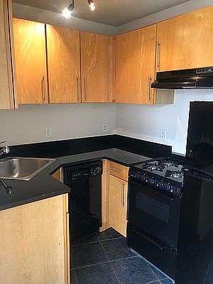 5th image of 410 W 48th St APT 53
