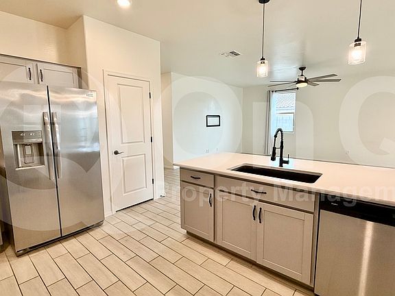 5th image of 3403 W Pollack St