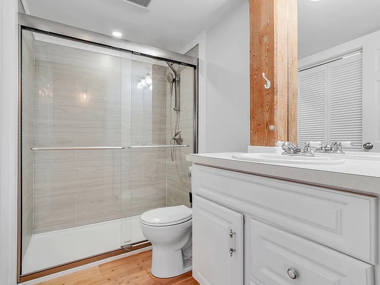 14 Sanford St #7 — Photo 17