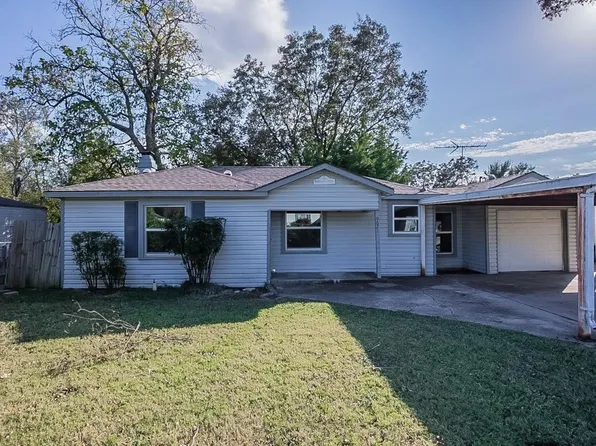 9021 Oels St, White Settlement, TX 76108