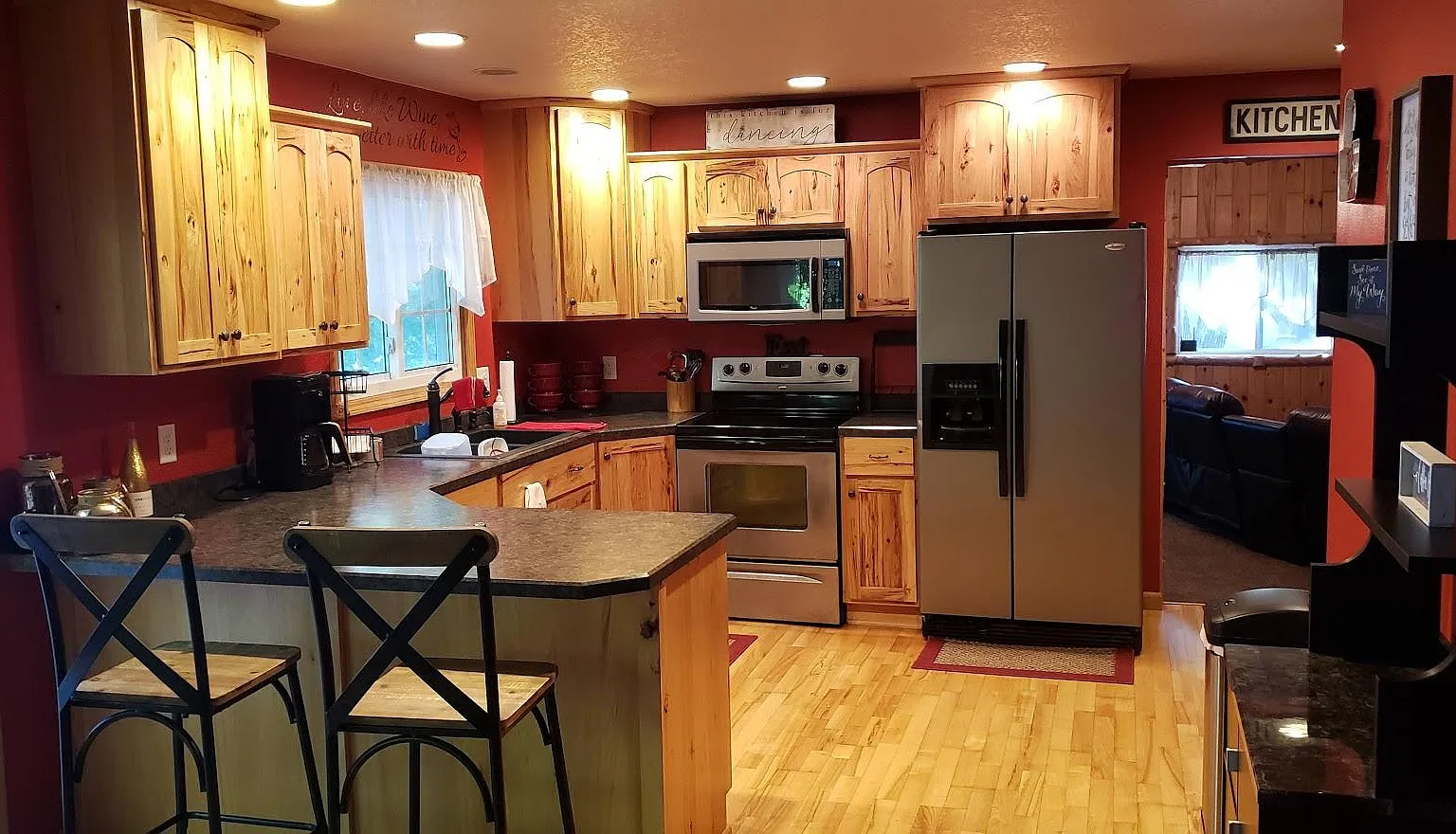 2 bed, 1200 sqft, $1,800 — Photo 3