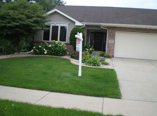 5707 Osborn Dr, Mc Farland, WI 53558
