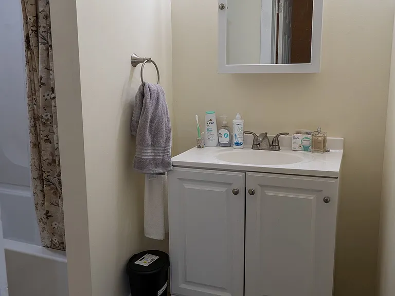 26 Allen St #1 — Photo 6