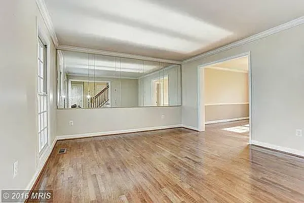8677 Wheatfield Way — Photo 4