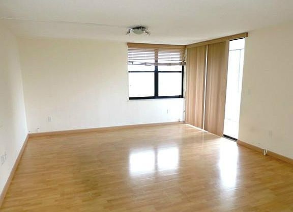 2nd image of 10850 N Kendall Dr #416