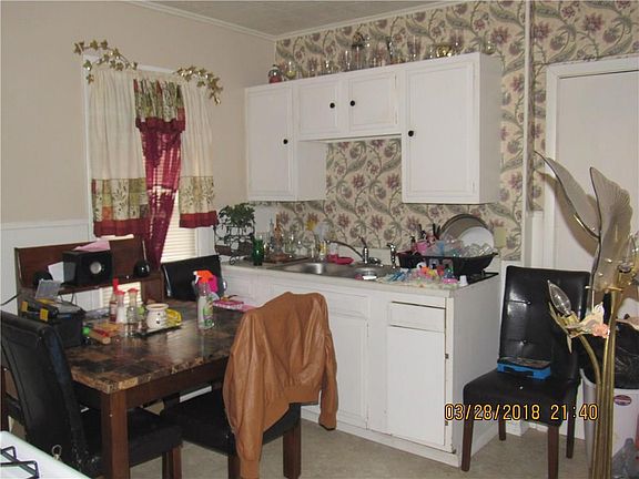 2nd image of 199 Barrett Ave