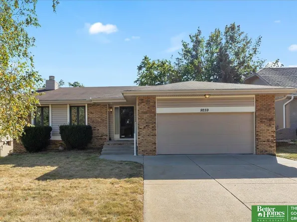 9259 Z St, Omaha, NE 68127